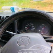 MAZDA BROWNY 2001