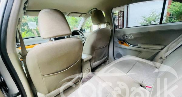 TOYOTA PREMIO 2007