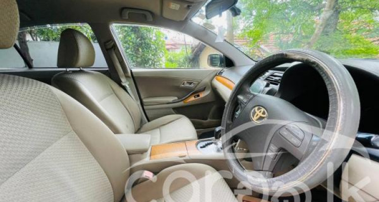 TOYOTA PREMIO 2007