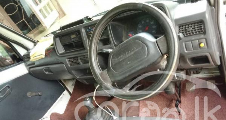 SUBARU SAMBAR 2003