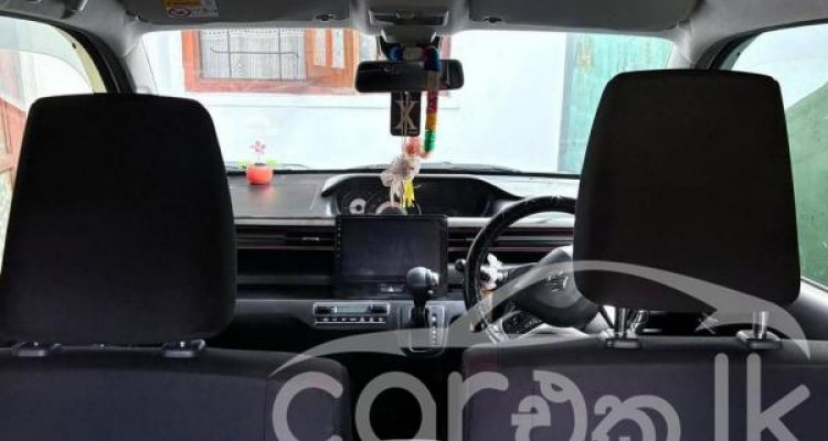 SUZUKI WAGON R STINGRAY 2018