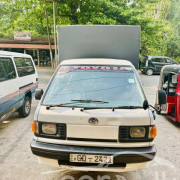 TOYOTA LITEACE 2000