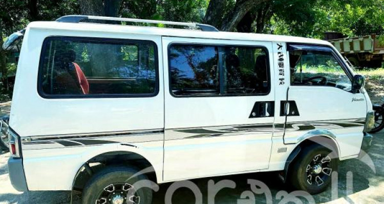 MAZDA BONGO 1993