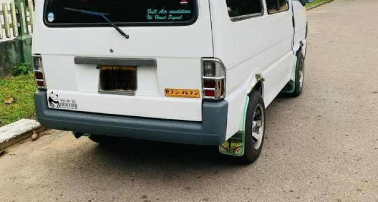 MAZDA VANETTE 1996