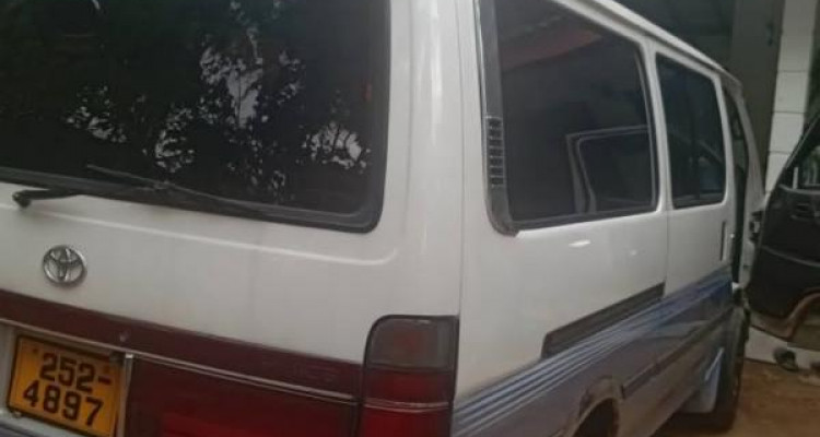 TOYOTA DOLPHIN LH113 1993