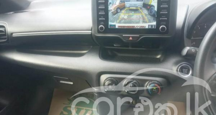 TOYOTA YARIS 2022