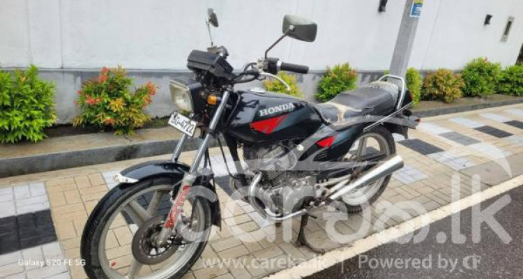 HONDA CB 125 2000