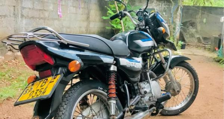 BAJAJ CT100 2006
