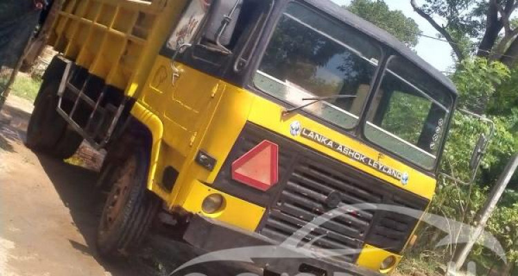 LANKA ASHOK LEYLAND TIPPER 2008