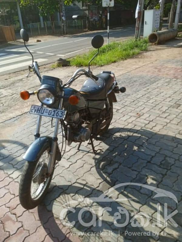 YAMAHA SR125 2004