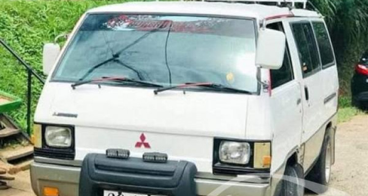 MITSUBISHI L300 1984