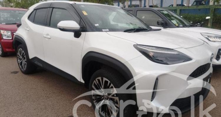 TOYOTA YARIS CROSS 2023
