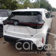 TOYOTA YARIS CROSS 2023