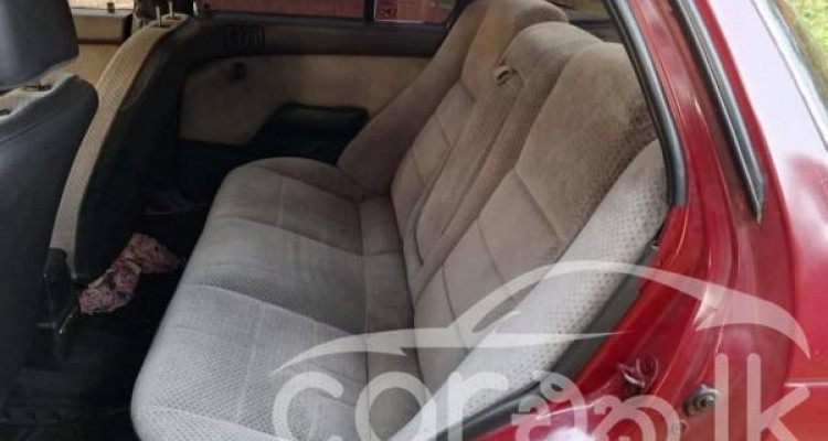 MITSUBISHI LANCER 1989