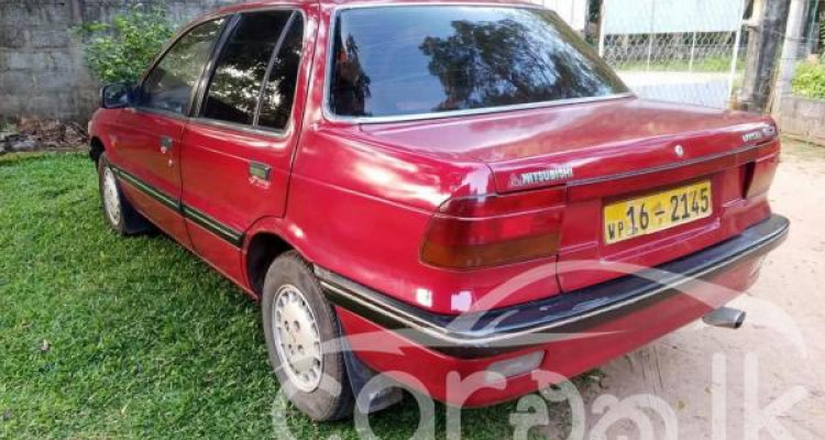 MITSUBISHI LANCER 1989