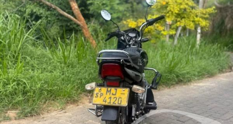 BAJAJ CT100 2005