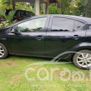 TOYOTA AQUA 2013