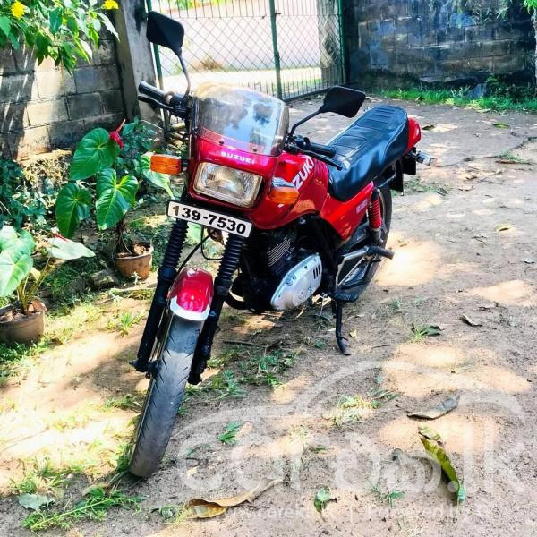 SUZUKI GS125 1994
