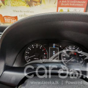 TOYOTA PREMIO 2019