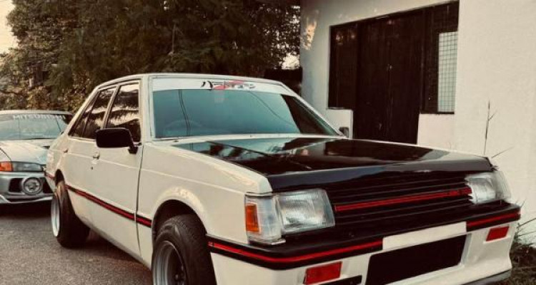 MITSUBISHI LANCER BOX 1983