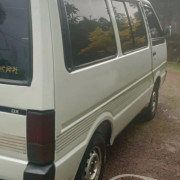 NISSAN VANETTE 1990