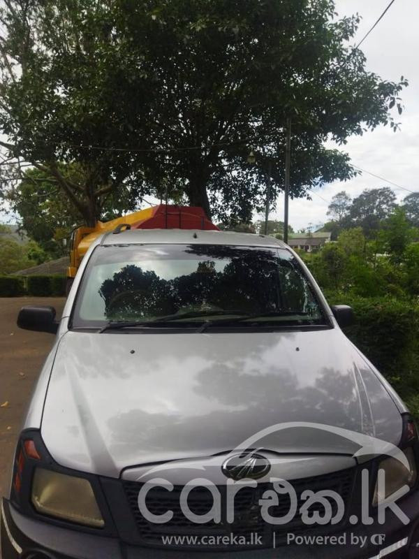 MAHINDRA GENIO 2013