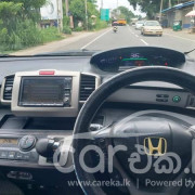 HONDA FREED 2011