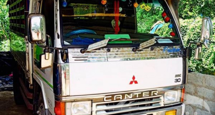 MITSUBISHI CANTER 1997