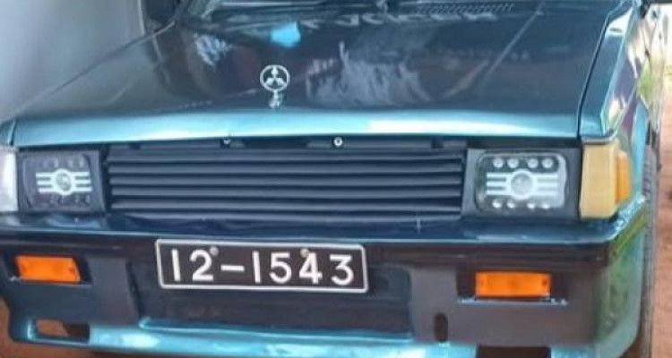 MITSUBISHI LANCER BOX 1982