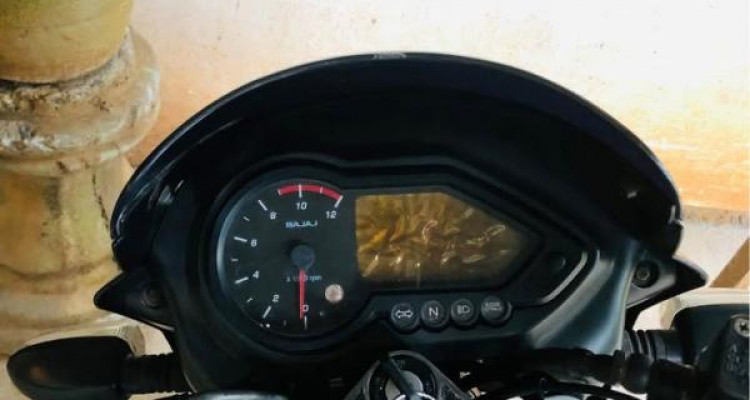 BAJAJ PULSAR 150 2007