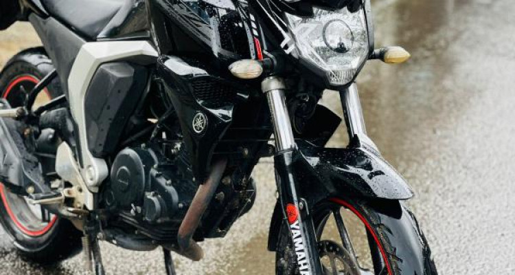 YAMAHA FZ V2 2016