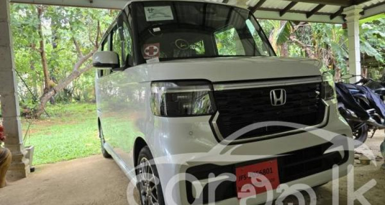 HONDA N-BOX 2024