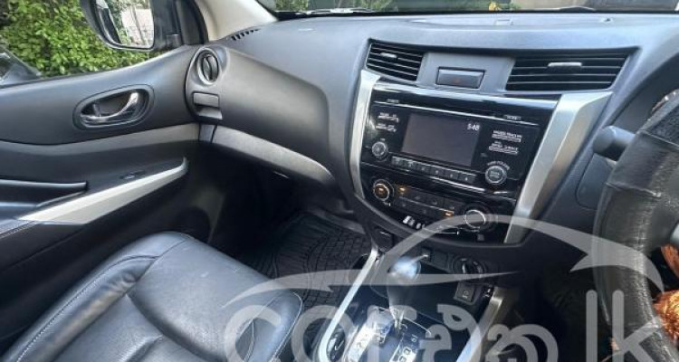 NISSAN NAVARA 2017
