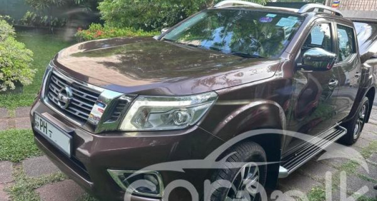 NISSAN NAVARA 2017