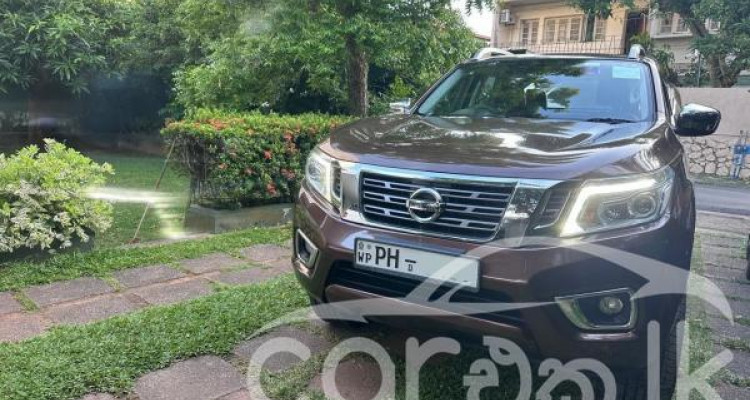 NISSAN NAVARA 2017