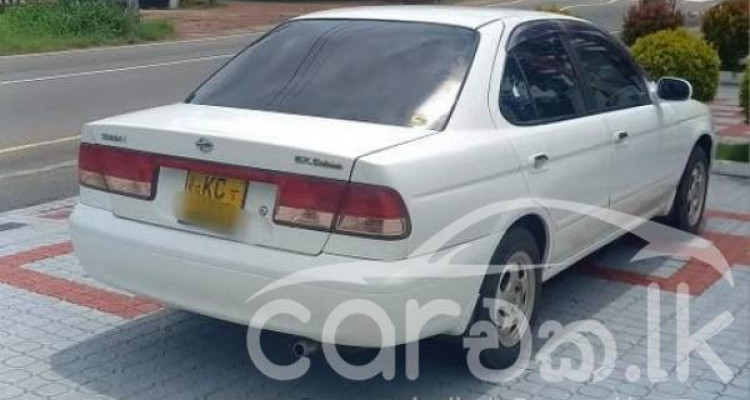 NISSAN SUNNY 2002