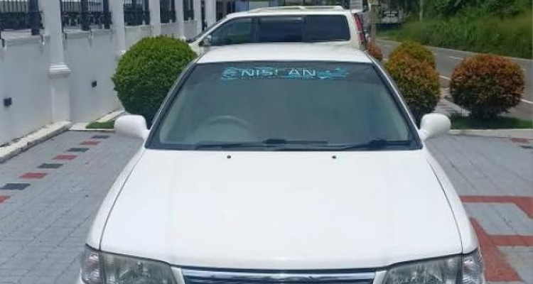 NISSAN SUNNY 2002