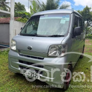 TOYOTA PIXIS 2012