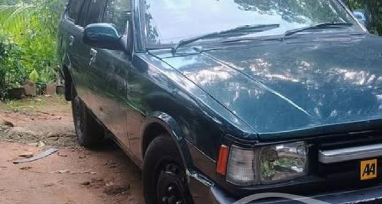 TOYOTA COROLLA DX WAGON KE72 1987