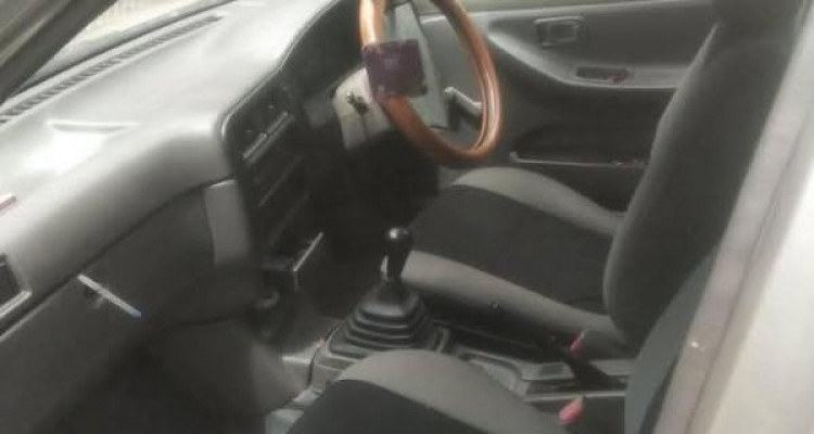NISSAN WAGON 1992