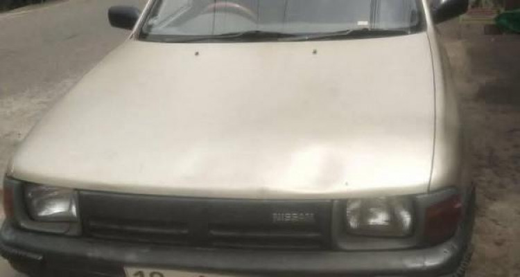 NISSAN WAGON 1992