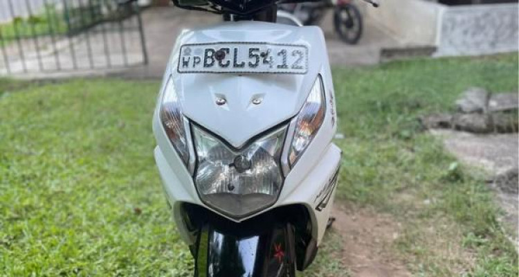 HONDA DIO 2015