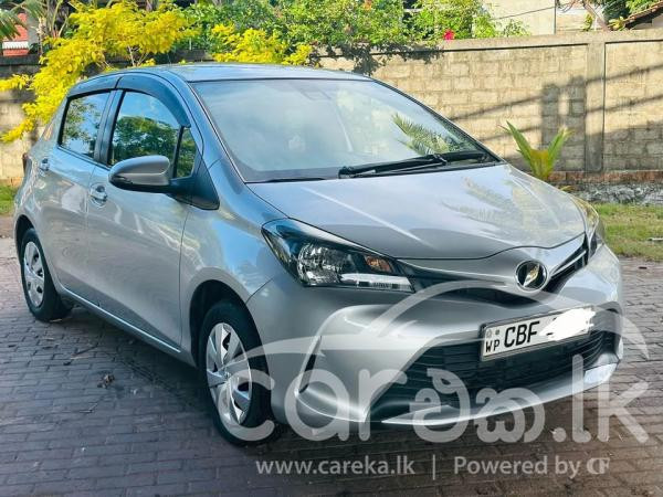 TOYOTA VITZ 2016