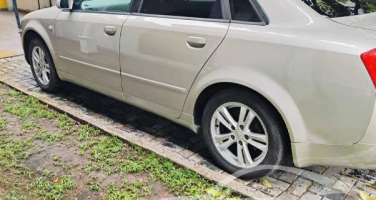 AUDI A4 2003