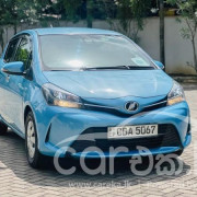 TOYOTA VITZ 2016
