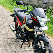 MAHINDRA CENTURO 2019