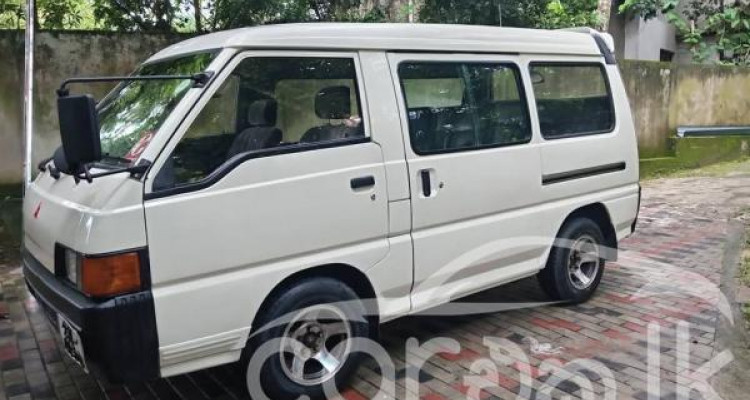 MITSUBISHI DELICA 1997