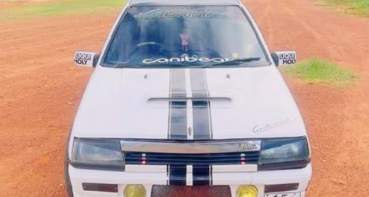 MITSUBISHI LANCER C12 1985