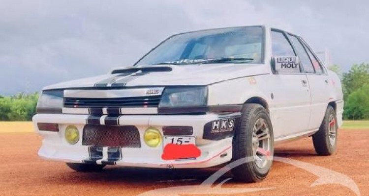 MITSUBISHI LANCER C12 1985