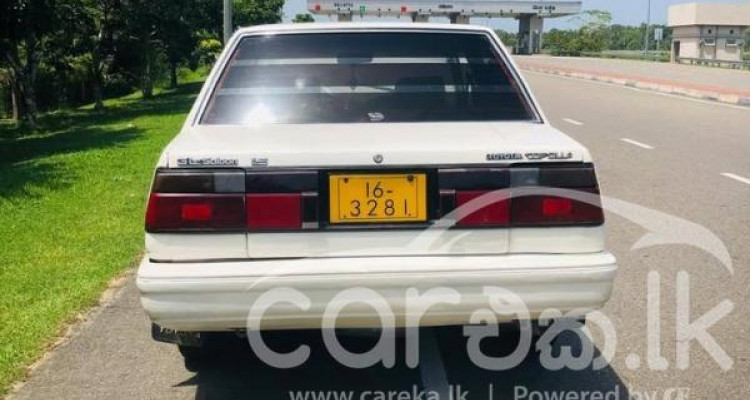 TOYOTA COROLLA AE81 1985